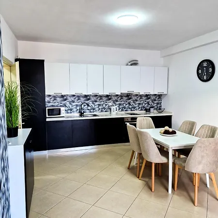 Hd's Apartment